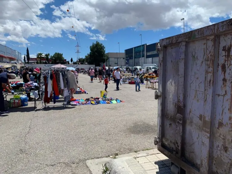 El Gran Mercat del Polígon estrena el canvi d’ubicació amb satisfacció de comerciants i clients