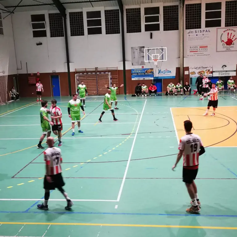 Empat del SISPAL Club Handbol Marratxí contra el Fertiberia Port Sagunt (29-29)