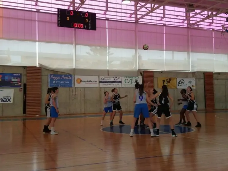 Victòria ajustada del Bàsquet Pla femení a la pista de Floresdalia (49-51)