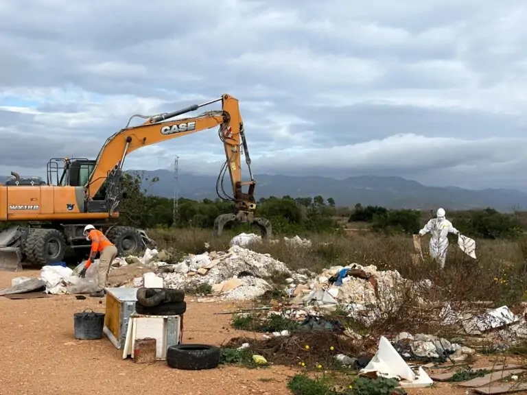 Vertederos ilegales, un atentado medioambiental y económico