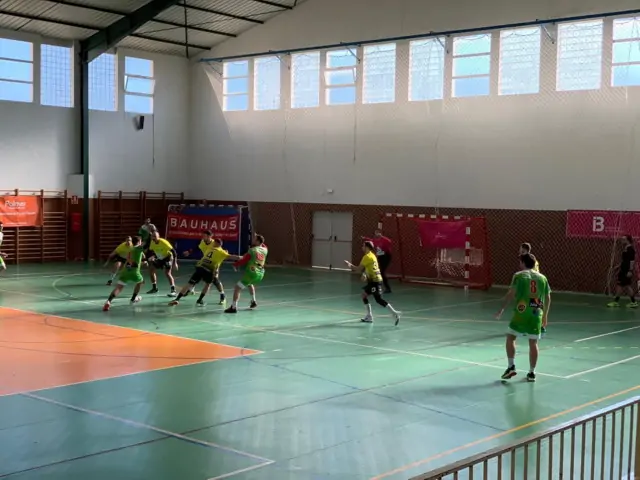 El Sispal Handbol Marratxí cau davant el CB. Maristas Algemesí i continua penúltim a la classificació