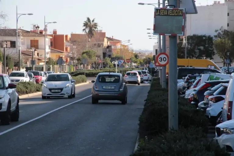 Entra en vigor la limitación a 20 y 30 km/h en todas las vías urbanas