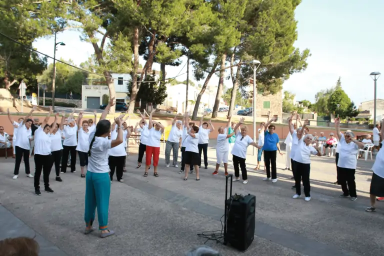 Les associacions de Gent Gran reprenen activitats i excursions