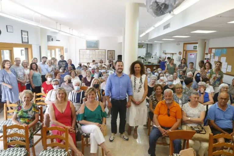 El Consell i l’Ajuntament promouen l’envelliment actiu i saludable en una trobada amb la Gent Gran a Marratxí