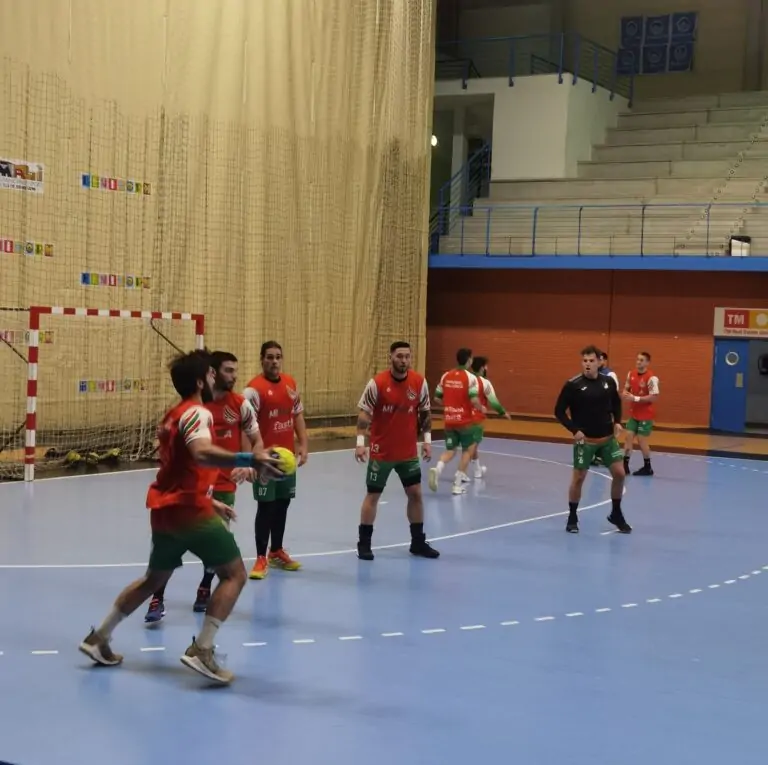 El MITour Handbol Marratxí guanya a Benidorm i està a un punt del líder