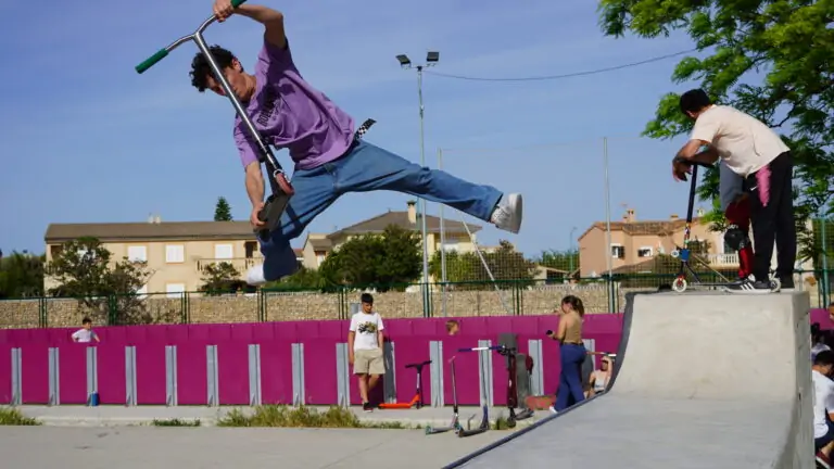 El nou skatepark de Sa Cabana ja està obert a tot el públic perquè puguin gaudir d’aquest espai totalment remodelat