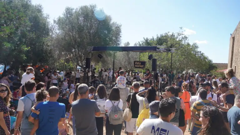 Gran participación de familias en la V edición de Rata Market en Marratxí