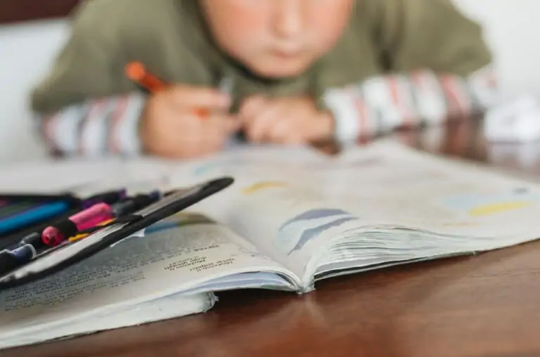 Las familias de Marratxí continuarán recibiendo las ayudas para libros y material escolar