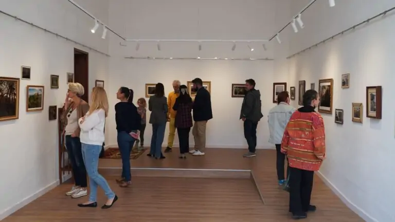 El fotógrafo alemán Patrick Morarescu refleja la luz mallorquina en su exposición en Pòrtol